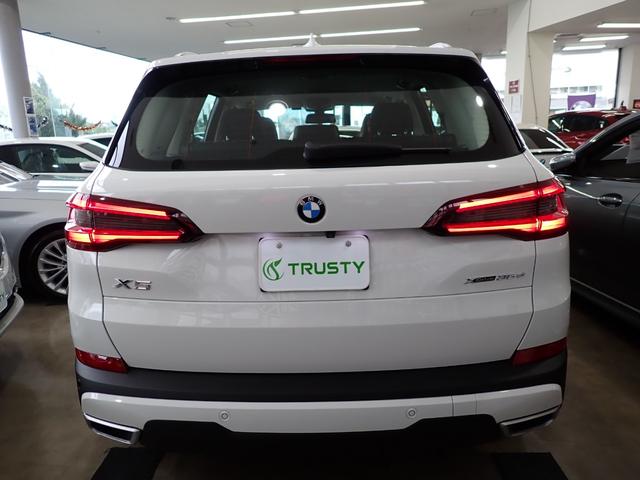 ☆関東運輸局認証工場　自動車分解整備事業　２−６０３０☆☆プッシュプル式板金塗装ブース完備／ＳＴＡＮＤＯＸ製塗料を使用しております☆無料代車３０台完備！各種メンテナンス、板金作業お任せください！