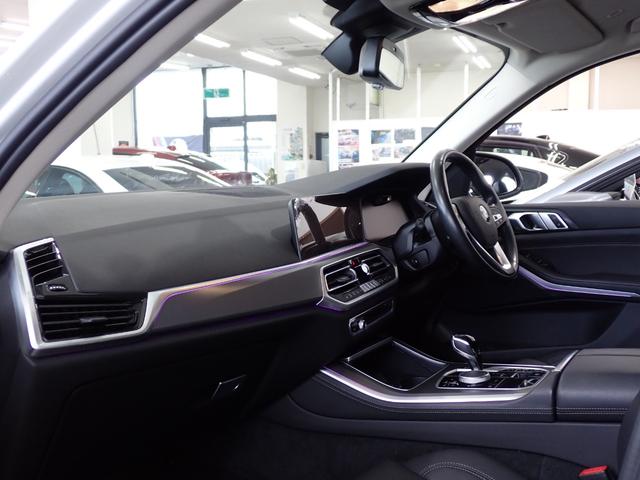 本社敷地内にはリフト４機完備の自社認証工場（分解整備業２−６０３０）と板金工場が併設されております！ＤＡＳ診断機含めアナライザー診断機も４機保有しております！認証工場での責任ある作業をお約束致します！