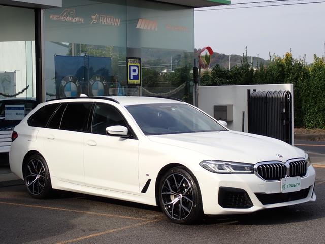 5シリーズ 540i xDriveツーリング Mスポーツ 新車保証付 1オーナー禁煙車 直6/340馬力 AppleCarPlay 黒革 全席シートヒーター ヘッドアップディスプレイ レーダークルーズ 純正ドラレコ 最終点検R7年1月BMW正規ディーラー(12枚目)