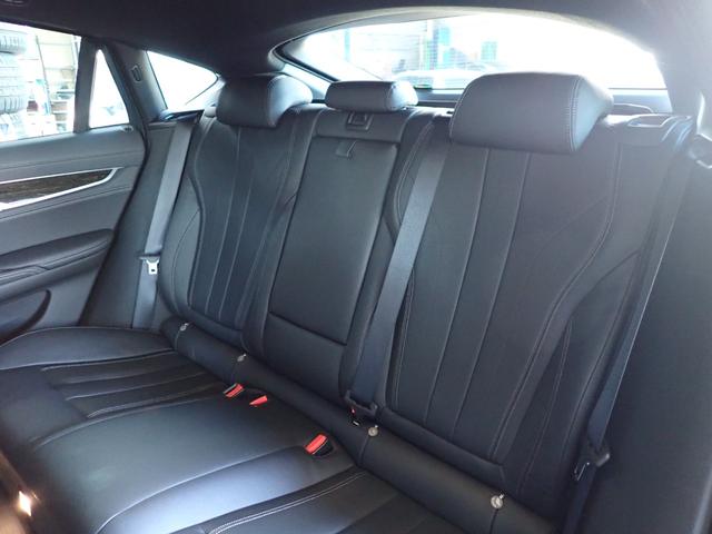 Ｘ６ ｘＤｒｉｖｅ　３５ｉ　Ｍスポーツ　最終型　黒革　全周囲カメラ　ヘッドアップディスプレイ　レーダークルーズ　インテリセーフ　レーンチェンジＷ　パワーバックドア　純正２０インチＡＷ　禁煙車　黒グリル　最終点検Ｒ７年８月ＢＭＷ正規ディーラー（30枚目）