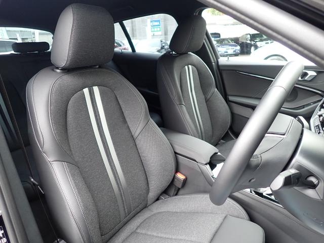 １シリーズ １１６ｉ　新車保証Ｒ９年６月迄　ＡｐｐｌｅＣａｒＰｌａｙ　レーダークルーズ　インテリジェントセーフティ　ＢＭＷライブコックピット　ワイヤレスチャージャー　前後クリアランスソナー　ＬＥＤヘッドライト　バックカメラ（27枚目）