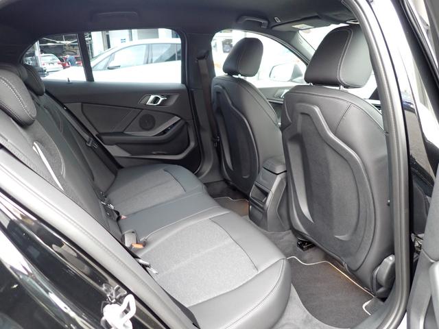 １シリーズ １１６ｉ　新車保証Ｒ９年６月迄　ＡｐｐｌｅＣａｒＰｌａｙ　レーダークルーズ　インテリジェントセーフティ　ＢＭＷライブコックピット　ワイヤレスチャージャー　前後クリアランスソナー　ＬＥＤヘッドライト　バックカメラ（29枚目）