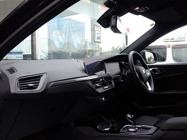１シリーズ １１６ｉ　新車保証Ｒ９年６月迄　ＡｐｐｌｅＣａｒＰｌａｙ　レーダークルーズ　インテリジェントセーフティ　ＢＭＷライブコックピット　ワイヤレスチャージャー　前後クリアランスソナー　ＬＥＤヘッドライト　バックカメラ（30枚目）