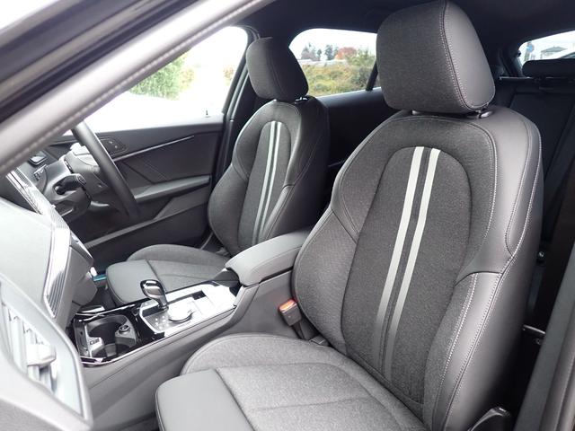 １シリーズ １１６ｉ　新車保証Ｒ９年６月迄　ＡｐｐｌｅＣａｒＰｌａｙ　レーダークルーズ　インテリジェントセーフティ　ＢＭＷライブコックピット　ワイヤレスチャージャー　前後クリアランスソナー　ＬＥＤヘッドライト　バックカメラ（31枚目）