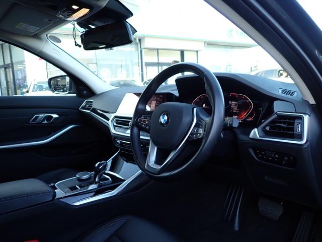 3シリーズ 320d xDriveツーリング ハイライン/サウンド/コンフォ-ト/プラスPKG 黒革 シートヒーター Harman/Kardonサウンド フルセグTV パーキングアシストプラス/360°カメラ レ-ダ-クル-ズ パワーバックドア(15枚目)