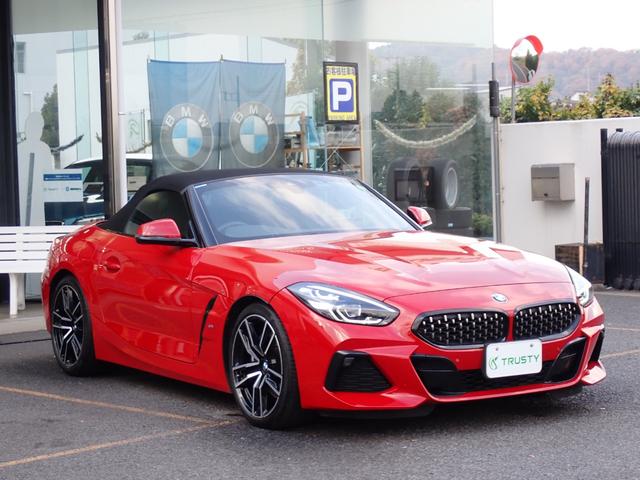 Ｚ４ ｓＤｒｉｖｅ２０ｉ　Ｍスポーツ　ファストトラックＰＫＧ　Ｍブレ－キ　アダプティブＭサスペンション　純正１９インチホイール（スタイリング７９９Ｍ）　電動オープン　ＡｐｐｌｅＣａｒＰｌａｙ　ワイヤレスチャージャー　レーダークルーズ（15枚目）