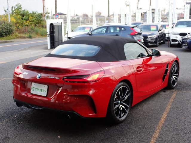 Ｚ４ ｓＤｒｉｖｅ２０ｉ　Ｍスポーツ　ファストトラックＰＫＧ　Ｍブレ－キ　アダプティブＭサスペンション　純正１９インチホイール（スタイリング７９９Ｍ）　電動オープン　ＡｐｐｌｅＣａｒＰｌａｙ　ワイヤレスチャージャー　レーダークルーズ（18枚目）