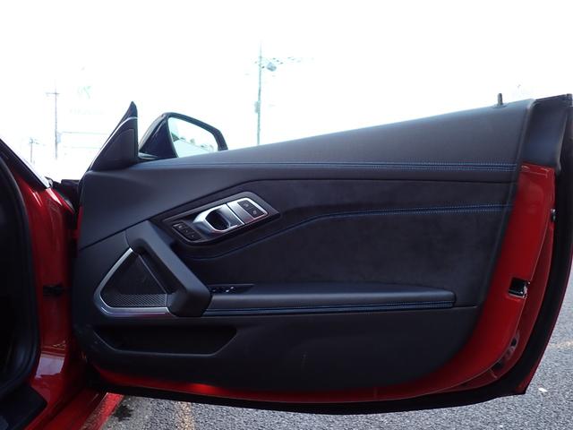 Ｚ４ ｓＤｒｉｖｅ２０ｉ　Ｍスポーツ　ファストトラックＰＫＧ　Ｍブレ－キ　アダプティブＭサスペンション　純正１９インチホイール（スタイリング７９９Ｍ）　電動オープン　ＡｐｐｌｅＣａｒＰｌａｙ　ワイヤレスチャージャー　レーダークルーズ（31枚目）