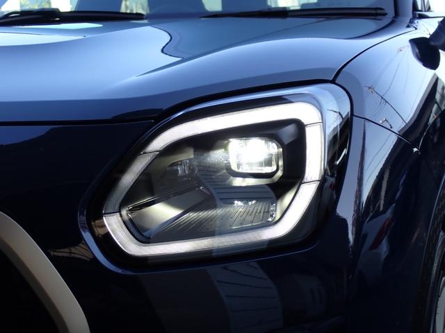 ＭＩＮＩ カントリーマンＤ　フェイバリット・トリム　フェイバリットトリム／Ｍパッケージ　新車保証継承　ＪＣＷスポーツシート　ベスキンダークペトロール　ステアリングヒーター　Ｈａｒｍａｎ／Ｋａｒｄｏｎ　３６０°カメラ　１８インチアステロイドスポーク　禁煙（26枚目）