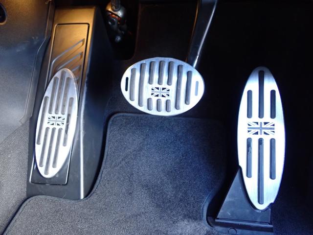 ＭＩＮＩ カントリーマンＤ　フェイバリット・トリム　フェイバリットトリム／Ｍパッケージ　新車保証継承　ＪＣＷスポーツシート　ベスキンダークペトロール　ステアリングヒーター　Ｈａｒｍａｎ／Ｋａｒｄｏｎ　３６０°カメラ　１８インチアステロイドスポーク　禁煙（39枚目）