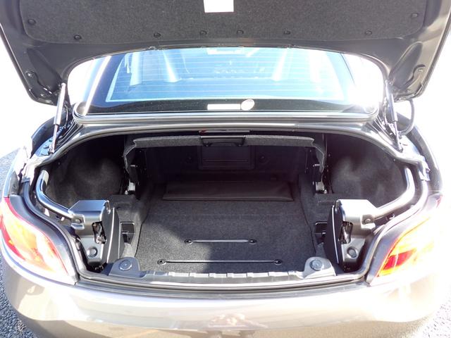 Ｚ４ ｓＤｒｉｖｅ２３ｉ　デザインピュアホワイト　ディーラー記録簿１４枚有　電動オープン　ホワイトレザー　シートヒーター　ウインドウリフレクター　ＨＤＤナビ　ＤＶＤ再生　ＥＴＣ　キセノンヘッドライト　純正１７インチＡＷ（17枚目）