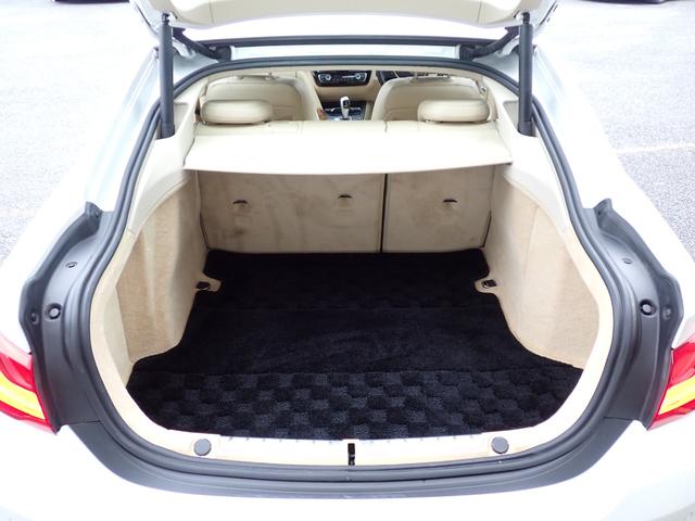 ４シリーズ ４２０ｉグランクーペ　ラグジュアリー　後期型　アイボリ－レザー　液晶メ－タ－　フルセグＴＶ　バックカメラ　レーダークルーズ　インテリセーフ　レーンチェンジＷ　パワーバックドア　ＬＥＤヘッドライトフォグ　１９インチＡＷ　純正Ｆドラレコ（15枚目）