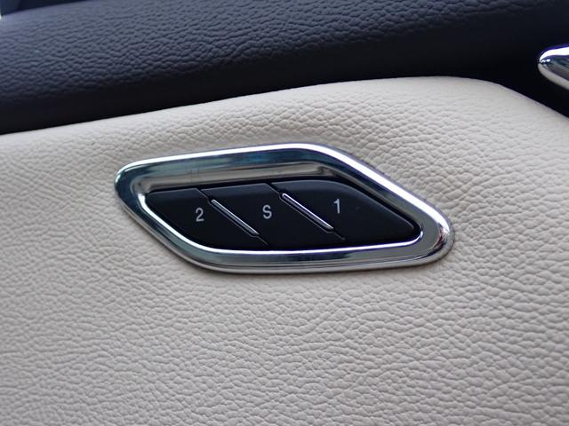 クアトロポルテ ベースグレード　正規Ｄ車　右Ｈ　可変マフラー　アイボリー革　ＢＳＭ　３ＬＶ６エンジン／３３０馬力　整備記録簿毎年有７枚　ハーマンカードン　フルセグＴＶ　バックカメラ　ヒーター付きメモリーパワーシート　スポーツサス（34枚目）