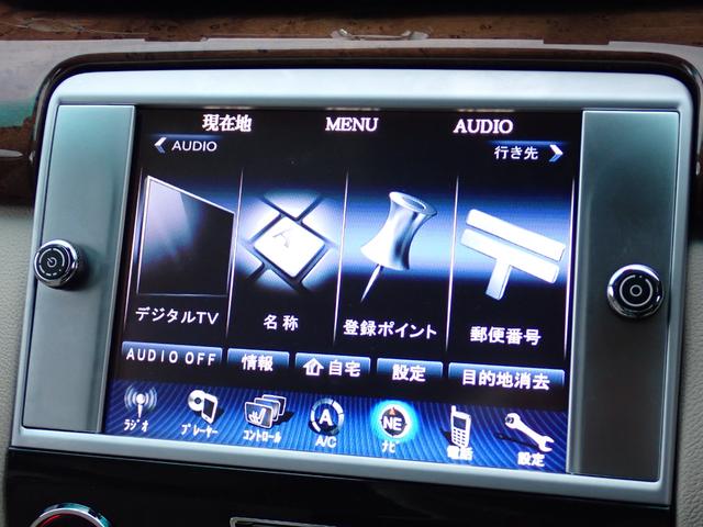 クアトロポルテ ベースグレード　正規Ｄ車　右Ｈ　可変マフラー　アイボリー革　ＢＳＭ　３ＬＶ６エンジン／３３０馬力　整備記録簿毎年有７枚　ハーマンカードン　フルセグＴＶ　バックカメラ　ヒーター付きメモリーパワーシート　スポーツサス（68枚目）