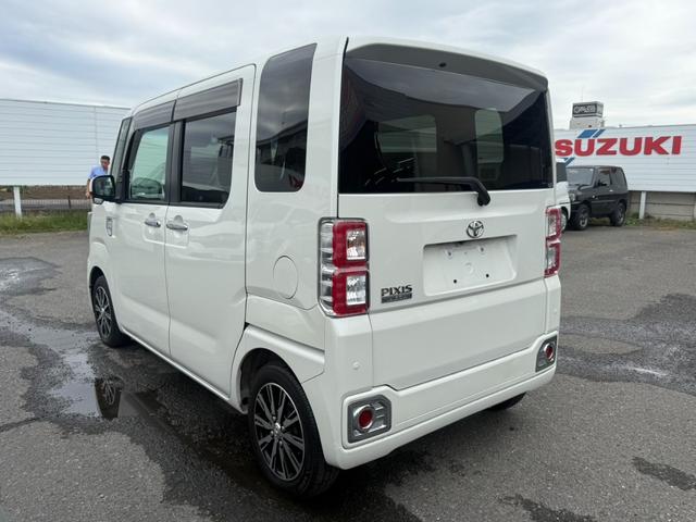 TOYOTA PIXIS MEGA G TURBO SA II