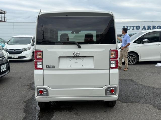 TOYOTA PIXIS MEGA G TURBO SA II