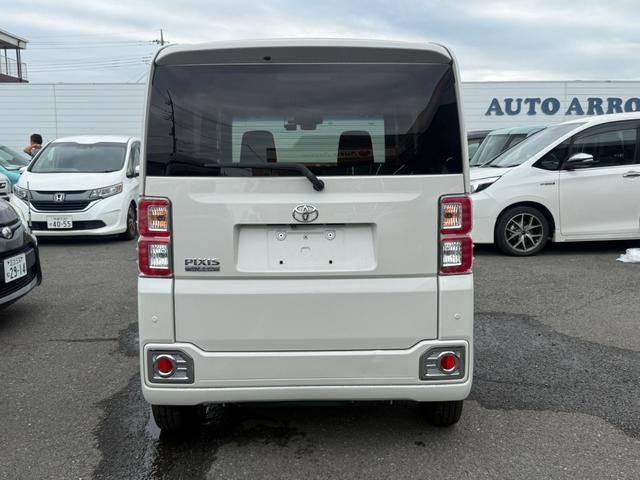 TOYOTA PIXIS MEGA G TURBO SA II