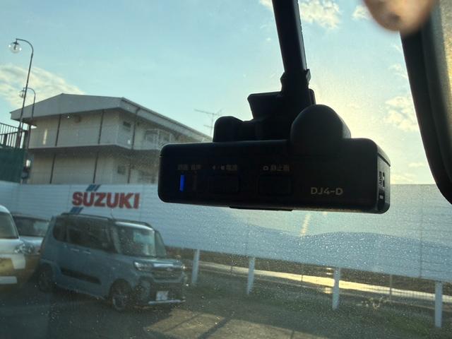 当社は損害保険の代理店となっております。自動車保険の契約・更新も承ります。各種クレジットにも対応。車のリースも扱っており、お客様のご予算に合わせてお支払方法をお選びいただけます。