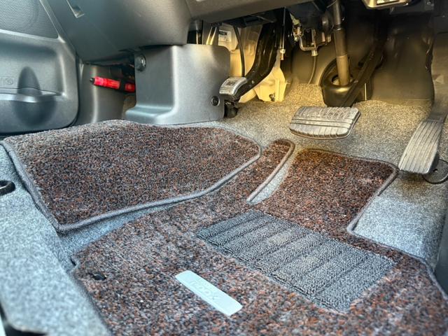 ナビ等の取付もお任せ下さい！！メーカー指定もＯＫです！また、「ナビってよくわからない」という方は、弊社のオススメナビをご提供致します☆その他、ドレスアップ等も受付中です！