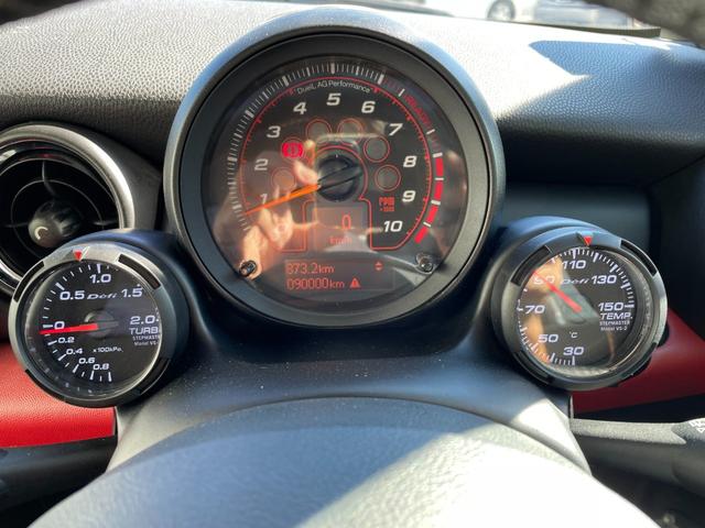 MINI クーパーS 6MT JCWエアロ アドバン18AW JCWブレーキキャリパー 車高調 レカロシート 追加メーター 社外ナビ スポーツモード ブラックメーター ETC クルーズコントロール アイドリングストップ(47枚目)