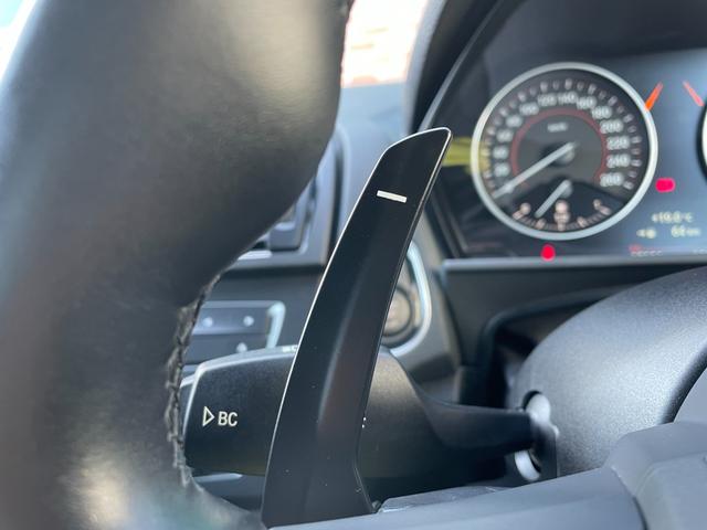 Ｍ２３５ｉクーペ　インテリジェントセーフテ　レーンアシスト　クルーズコントロール　バックカメラ　リアＰＤＣ　ドライビングモード　ミラーＥＴＣ　Ｂｌｕｅｔｏｏｔｈ　ＵＳＢ　ＡＵＸ　ＤＶＤ　ＣＤ　パドルシフト(69枚目)