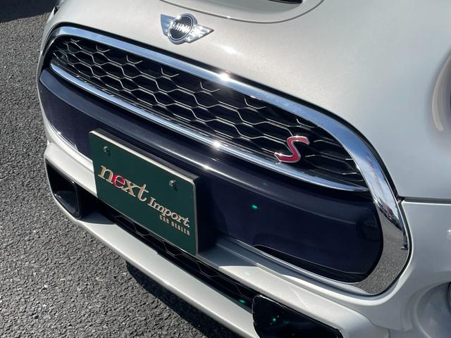 ＭＩＮＩ クーパーＳＤ　フルセグ　バックカメラ　ＰＤＣ　社外テール　ＬＥＤヘッドライト・フォグ　オートライト　コンフォートアクセス　ナビ　Ｂｌｕｅｔｏｏｔｈ　ＵＳＢ　ＡＵＸ　ＥＴＣ　アイドリングストップ　１７ＡＷ　ＭＴモード（34枚目）