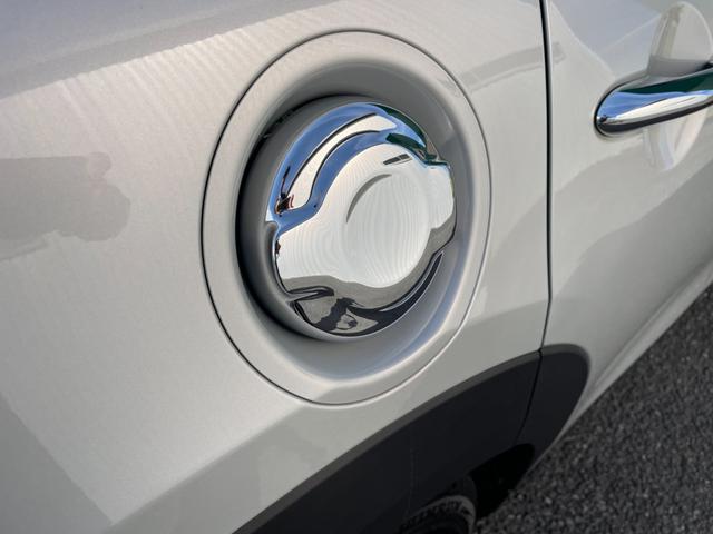ＭＩＮＩ クーパーＳＤ　フルセグ　バックカメラ　ＰＤＣ　社外テール　ＬＥＤヘッドライト・フォグ　オートライト　コンフォートアクセス　ナビ　Ｂｌｕｅｔｏｏｔｈ　ＵＳＢ　ＡＵＸ　ＥＴＣ　アイドリングストップ　１７ＡＷ　ＭＴモード（37枚目）