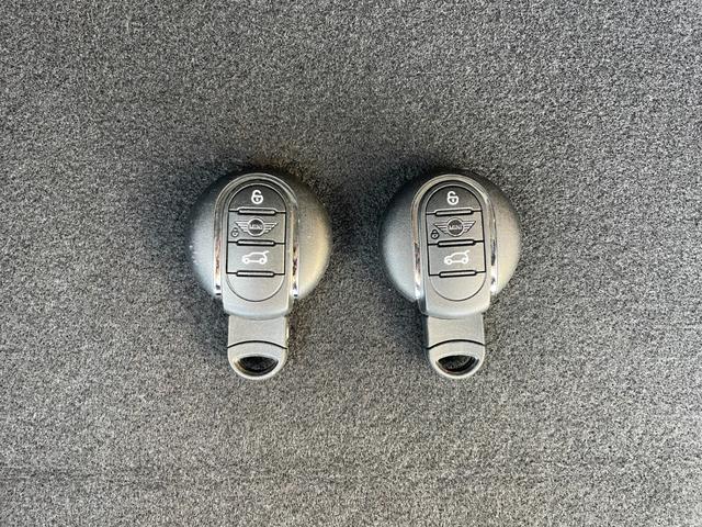 MINI クーパーD クラシック・トリム LCI applecarplay ACC インテリジェントセーフティ デジタルメーター ユニオンジャックテール LEDヘッドライト ハーフレザーシート ETC2.0 ドライビングモード バックカメラ(17枚目)