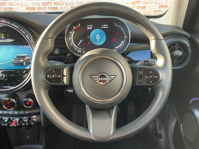 MINI クーパーD クラシック・トリム LCI applecarplay ACC インテリジェントセーフティ デジタルメーター ユニオンジャックテール LEDヘッドライト ハーフレザーシート ETC2.0 ドライビングモード バックカメラ(72枚目)