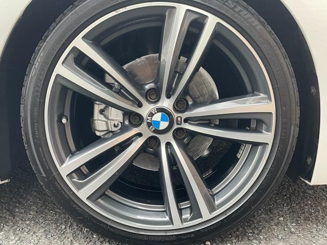 ドライブモードは、燃費重視の走行やスポーツモードが選択可能です♪