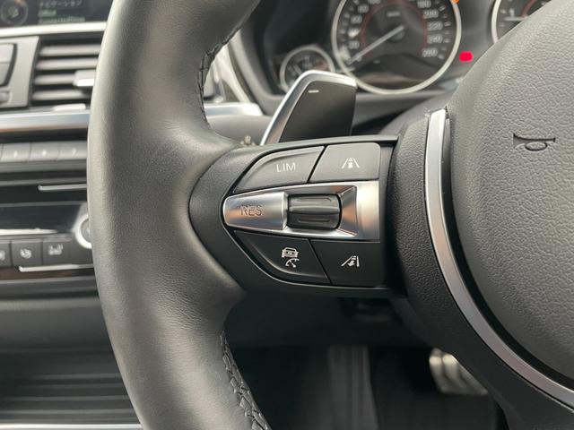 リアシートを倒せばさらに大きなラゲッジスペースを確保できます♪