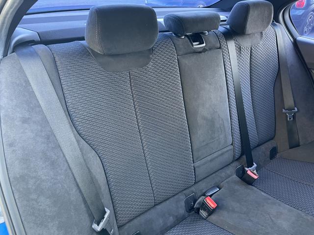 ３シリーズ ３２０ｉ　Ｍスポーツ　６ＭＴ　アンドロイドナビ　ｃａｒｐｌａｙ　オプション１９ＡＷ　テイン車高調　インテリジェントセーフティ　クルーズコントロール　バックカメラ　ＰＤＣ　ドライビングモード　ＥＴＣ　Ｂｌｕｅｔｏｏｔｈ（10枚目）