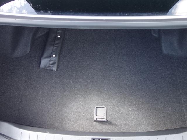 250GT 禁煙車 純正CDオーディオ CD再生 AUX接続 スマートキー ETC ハーフレザーシート パワーシート オートエアコン オートライト HIDヘッドライト 純正17インチアルミ(22枚目)