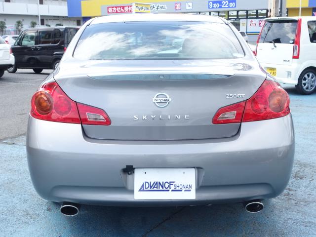 250GT 禁煙車 純正CDオーディオ CD再生 AUX接続 スマートキー ETC ハーフレザーシート パワーシート オートエアコン オートライト HIDヘッドライト 純正17インチアルミ(36枚目)