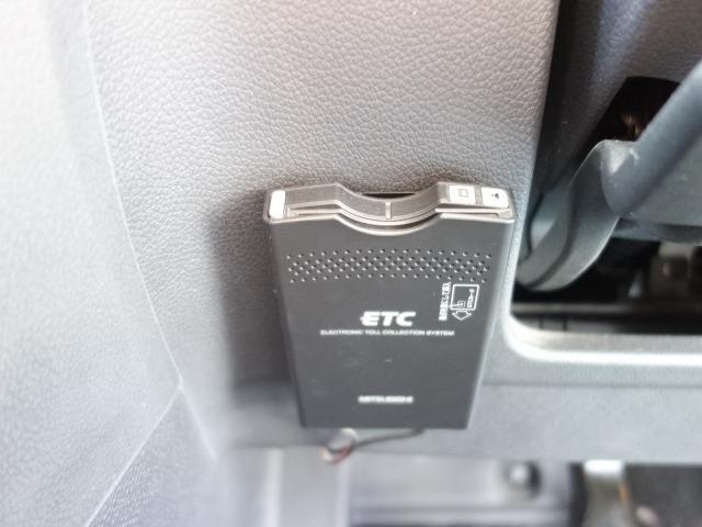 TSIトレンドラインプレミアムエディション 禁煙車 純正CDオーディオ AUX接続 キーレス ETC オートライト サイドバイザー Wエアバッグ ABS コーナーポール 純正15インチアルミ(22枚目)
