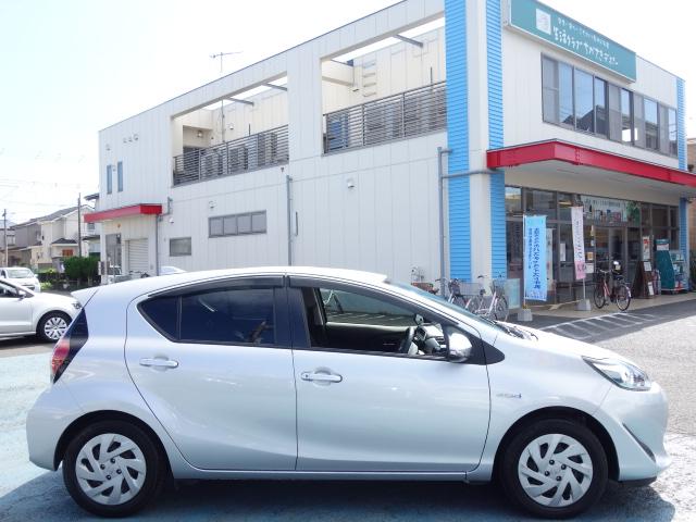 G 禁煙車 社外CDデッキ スマートキー ETC クルーズコントロール ブレーキアシスト レーンキーピング サイドバイザー オートエアコン オートライト Wエアバック ABS(5枚目)