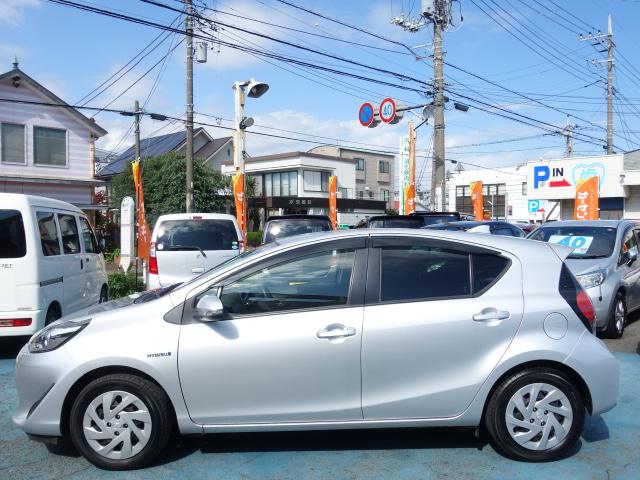 G 禁煙車 社外CDデッキ スマートキー ETC クルーズコントロール ブレーキアシスト レーンキーピング サイドバイザー オートエアコン オートライト Wエアバック ABS(34枚目)