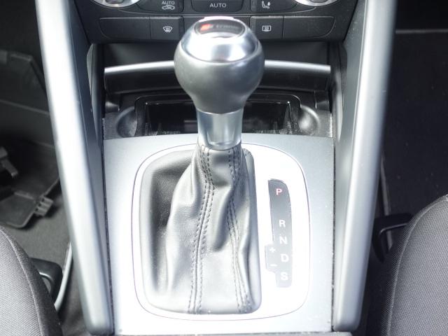 スポーツバック1.4TFSI 禁煙車 純正HDDナビ CD・DVD再生 録音機能 Bluetooth対応 USB・AUX接続 フルセグTV キーレス ETC バックカメラ コーナーセンサー 純正16インチアルミ HIDヘッドライト(12枚目)