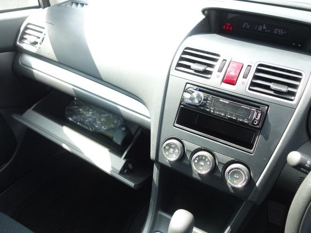 1.6i 禁煙車 社外CDオーディオ USB・AUX接続 キーレス Wエアバック ABS サイドバイザー(37枚目)
