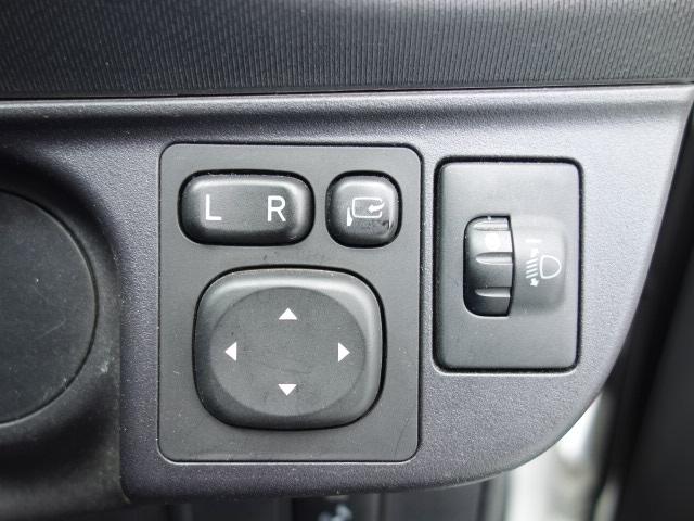 S ワンオーナー 禁煙車 純正SDナビ CD再生 Bluetooth対応 地デジTV キーレス ETC オートエアコン サイドバイザー Wエアバック ABS 記録簿付(36枚目)