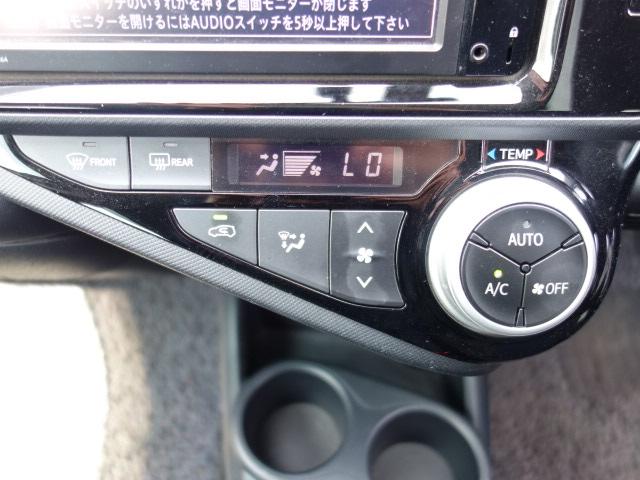 S ワンオーナー 禁煙車 純正SDナビ CD再生 Bluetooth対応 地デジTV キーレス ETC オートエアコン サイドバイザー Wエアバック ABS 記録簿付(50枚目)