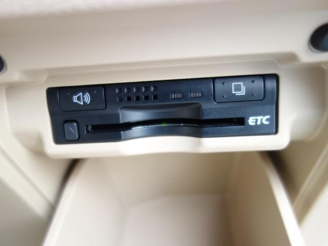2.4X サンルーフ 禁煙車 純正HDDナビ Bluetooth対応 フルセグTV 後席モニター スマートキー ETC バックカメラ コーナーセンサー パワースライドドア 純正16インチアルミ(32枚目)