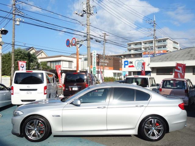 523i ハイラインパッケージ 本革シート 禁煙車 純正HDDナビ Bluetooth対応 地デジTV スマートキー ETC バックカメラ コーナーセンサー クルーズコントロール シートヒーター アイドリングストップ パワーシート(6枚目)