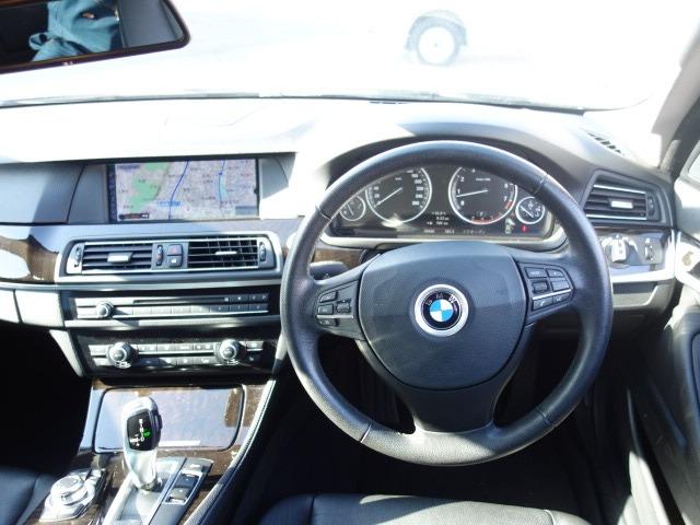 523i ハイラインパッケージ 本革シート 禁煙車 純正HDDナビ Bluetooth対応 地デジTV スマートキー ETC バックカメラ コーナーセンサー クルーズコントロール シートヒーター アイドリングストップ パワーシート(14枚目)