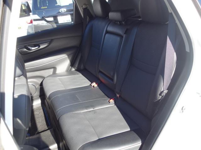 20X エマージェンシーブレーキパッケージ 4WD 禁煙車 純正SDナビ フルセグTV スマートキー バックカメラ 全周囲カメラ コーナーセンサー アイドリングストップ クルーズコントロール ブレーキアシスト シートヒーター HIDヘッドライト(17枚目)