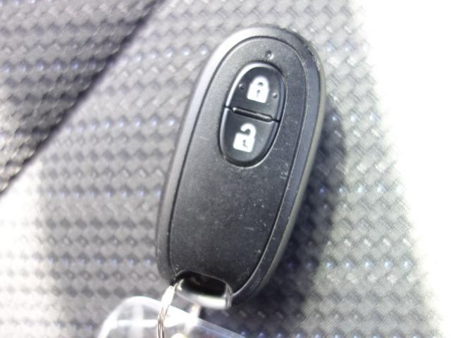 G 禁煙車 社外CDオーディオ USB・AUX接続 スマートキー ETC アイドリングストップ D席シートヒーター オートエアコン Wエアバック ABS サイドバイザー(29枚目)