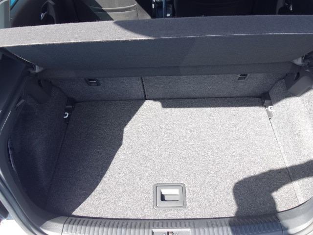 TSIコンフォートラインブルーモーションテクノロジー 禁煙車 純正HDDナビ CD・DVD再生 録音機能 Bluetooth対応 AUX・USB接続 フルセグTV キーレス ETC バックカメラ Wエアバック ABS(22枚目)