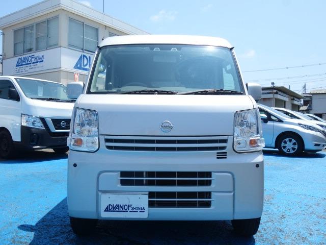 ＮＶ１００クリッパーバン ＤＸ　ＧＬセーフティパッケージ　禁煙車　ハイルーフ　社外メモリーナビ　ＣＤ再生　録音機能搭載　Ｂｌｕｅｔｏｏｔｈ接続　ＵＳＢ接続　ミュージックプレイヤー接続　バックカメラ　ＥＴＣ　キーレス　両側スライドドア　ブレーキアシスト（4枚目）