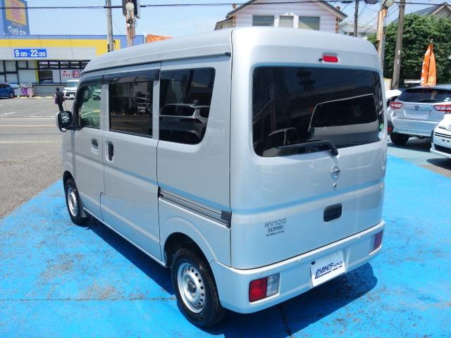 ＮＶ１００クリッパーバン ＤＸ　ＧＬセーフティパッケージ　禁煙車　ハイルーフ　社外メモリーナビ　ＣＤ再生　録音機能搭載　Ｂｌｕｅｔｏｏｔｈ接続　ＵＳＢ接続　ミュージックプレイヤー接続　バックカメラ　ＥＴＣ　キーレス　両側スライドドア　ブレーキアシスト（7枚目）