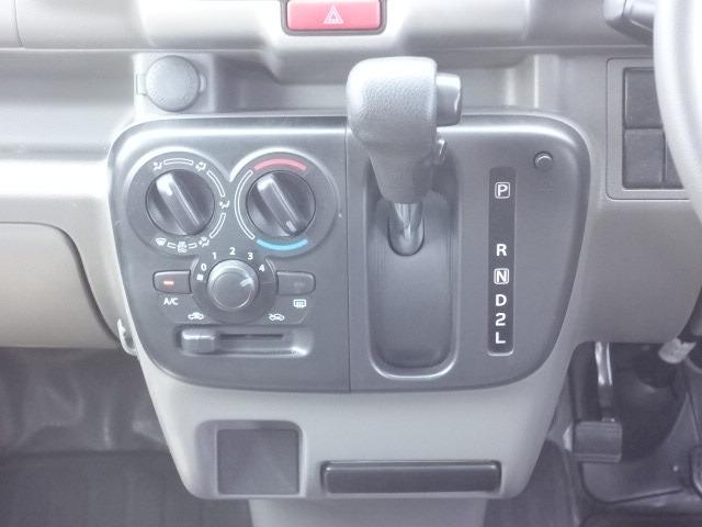 ＮＶ１００クリッパーバン ＤＸ　ＧＬセーフティパッケージ　禁煙車　ハイルーフ　社外メモリーナビ　ＣＤ再生　録音機能搭載　Ｂｌｕｅｔｏｏｔｈ接続　ＵＳＢ接続　ミュージックプレイヤー接続　バックカメラ　ＥＴＣ　キーレス　両側スライドドア　ブレーキアシスト（12枚目）